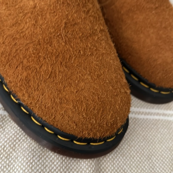 New Dr Martens suede slip ons men’s - Picture 4 of 11